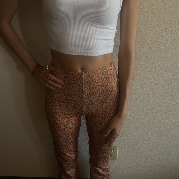 PULL&BEAR DIAMOND COLORFUL FLARE LEGGINGS - Picture 2 of 2